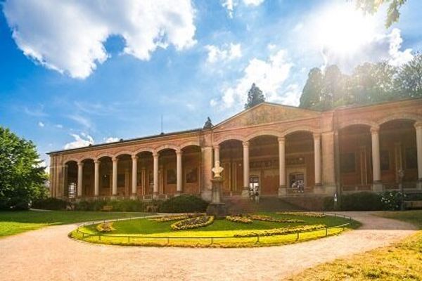So buchen Sie in Baden-Baden einen Mietwagen
